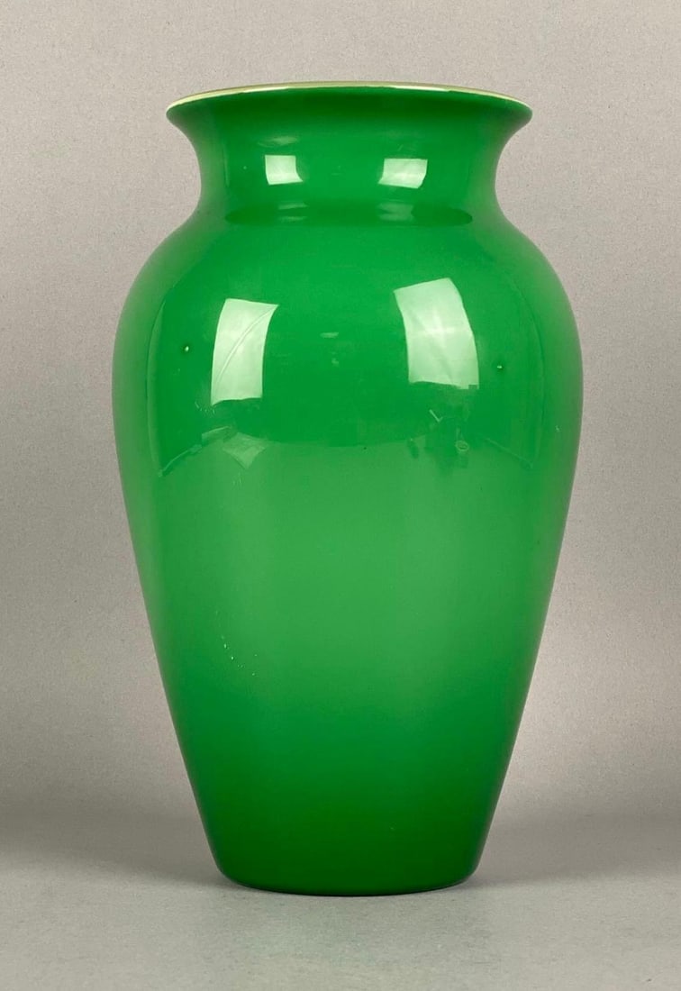 Early 20th Century Durand Cased Emerald Ombre Glass Vase: Marked on base, Faceted pontil mark shown, chip on base, measures 9 inches H x 5 1/4 inches W x 5 1/4 inches D