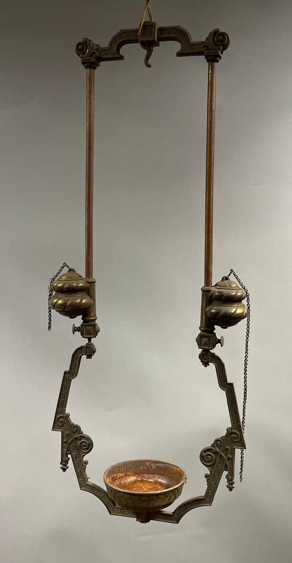Antique Brass Lucerne Hanging Oil Lamp (1 of 4)