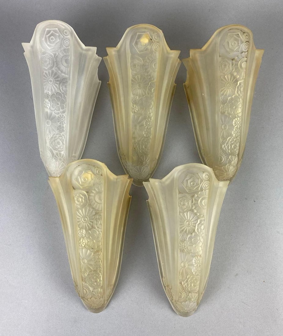 Group of 5 Art Deco Glass Slip Sconce Lamp Shades: One measures 9 inches tall.