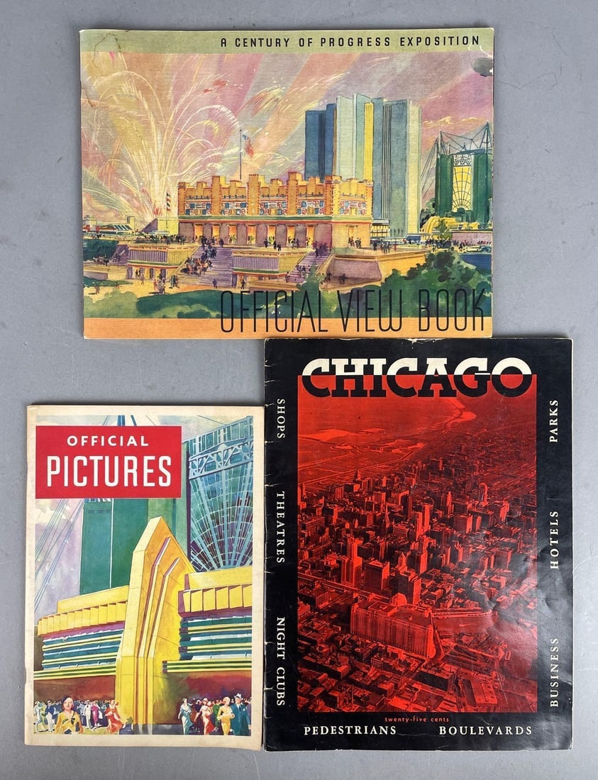 Group of 2 1933/34 Chicago Worlds Fair Picture Books (1 of 2)