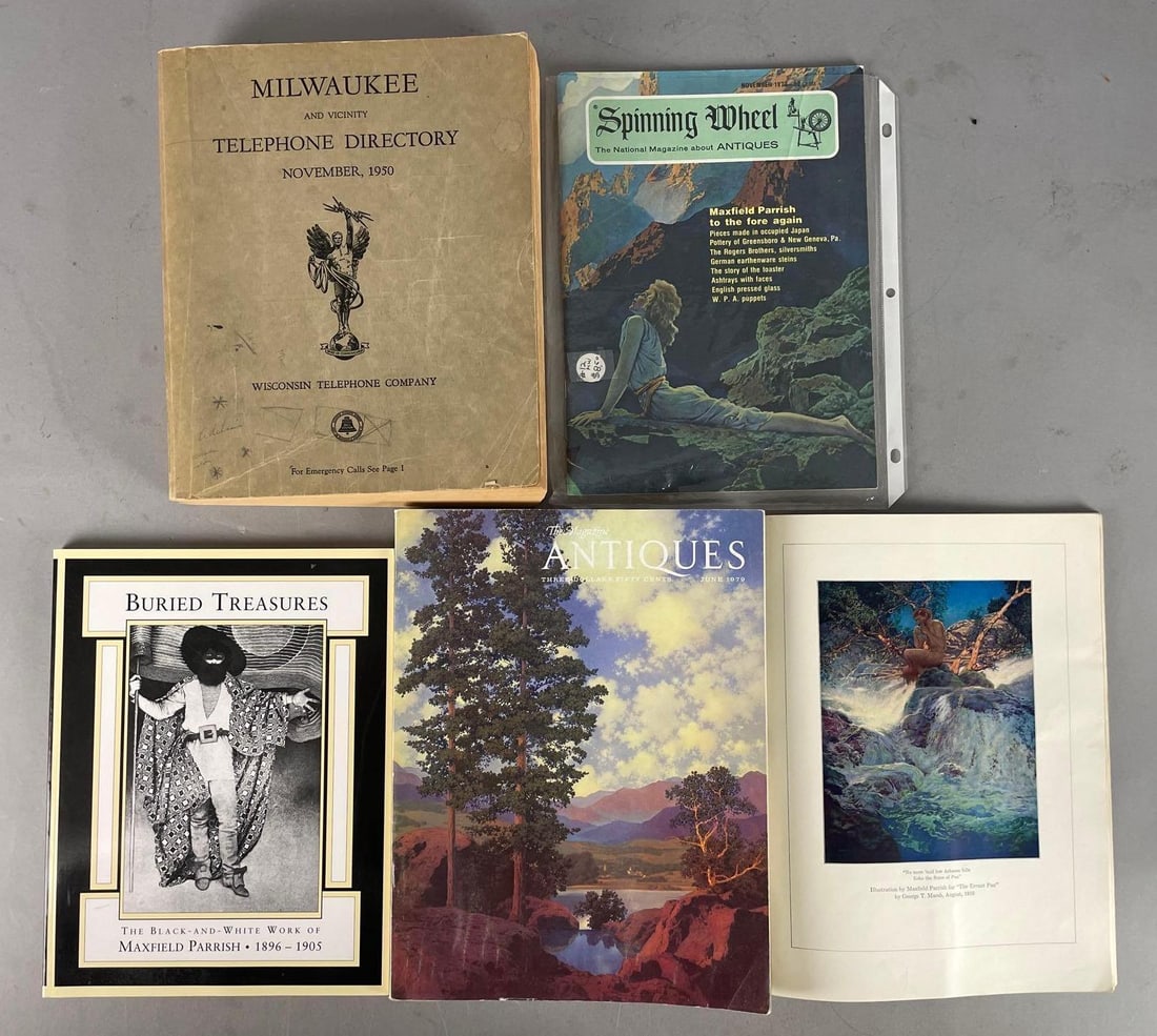 Group of Vintage Magazines featuring Maxfield Parrish Art (1 of 4)