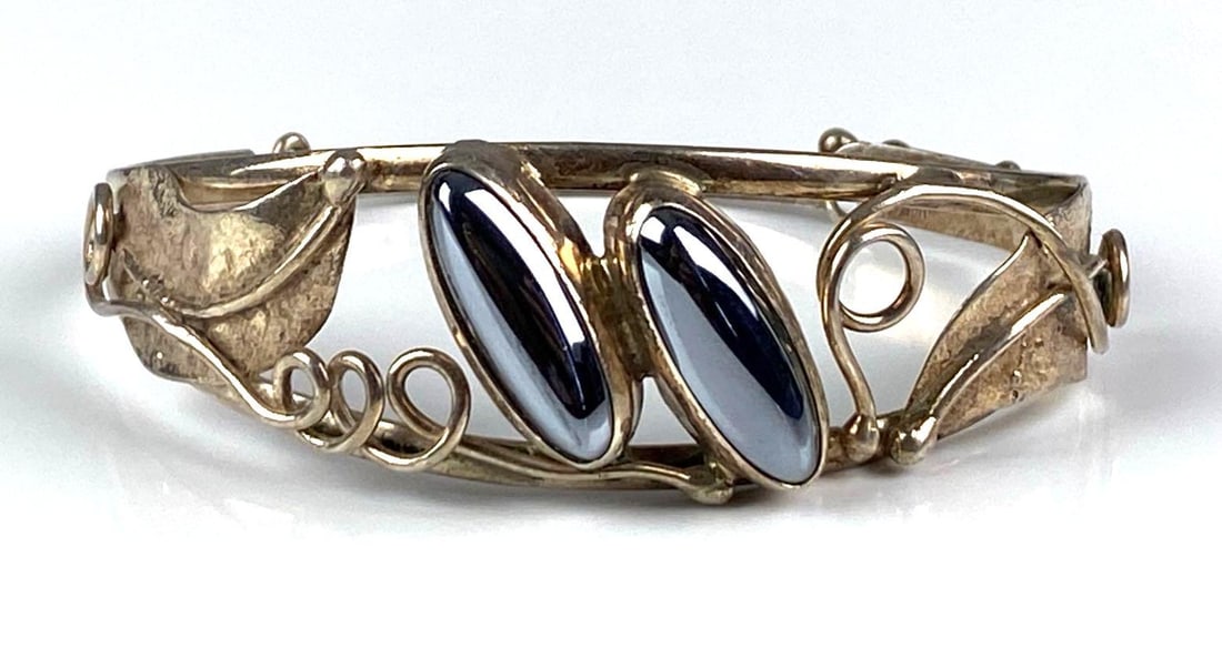Sterling Silver Floral Openwork Hinged Bangle (1 of 5)
