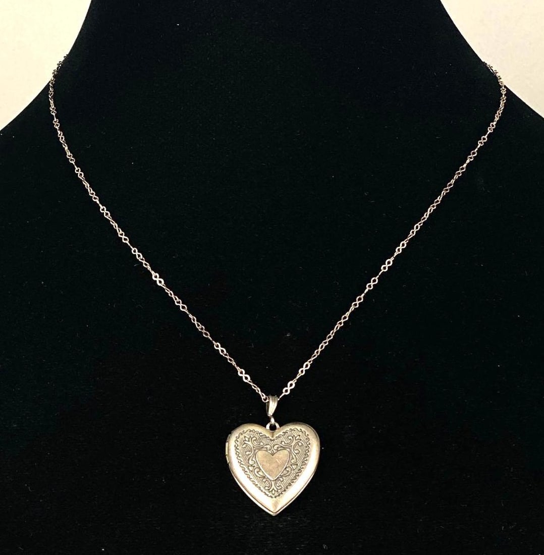 Sterling Silver Chain Necklace with Heart Locket Pendant (1 of 4)