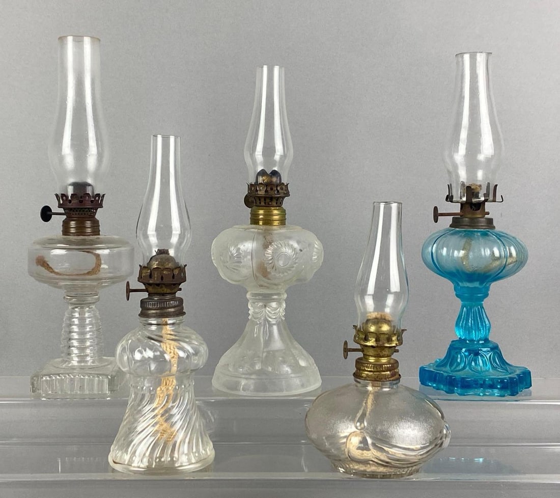 Group of 5 Vintage Miniature Glass Oil Lamps (1 of 3)