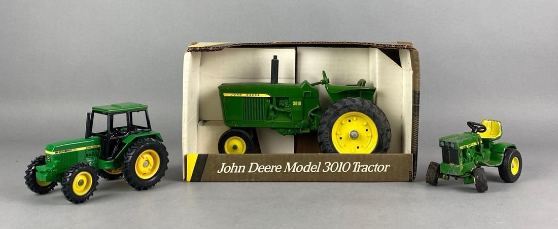 Group of 3 John Deere Die-Cast Tractors (1 of 3)