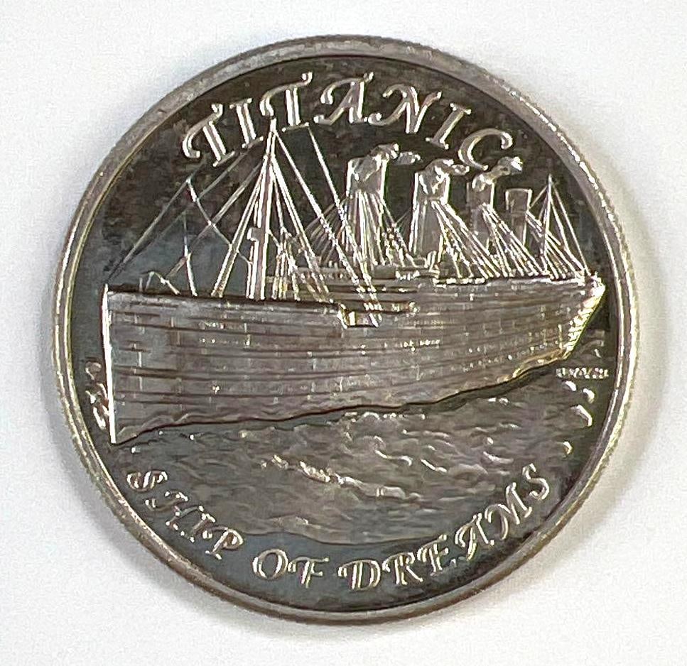 Titanic Ship of Dreams 1 Oz .999 Fine Silver Round (1 of 2)