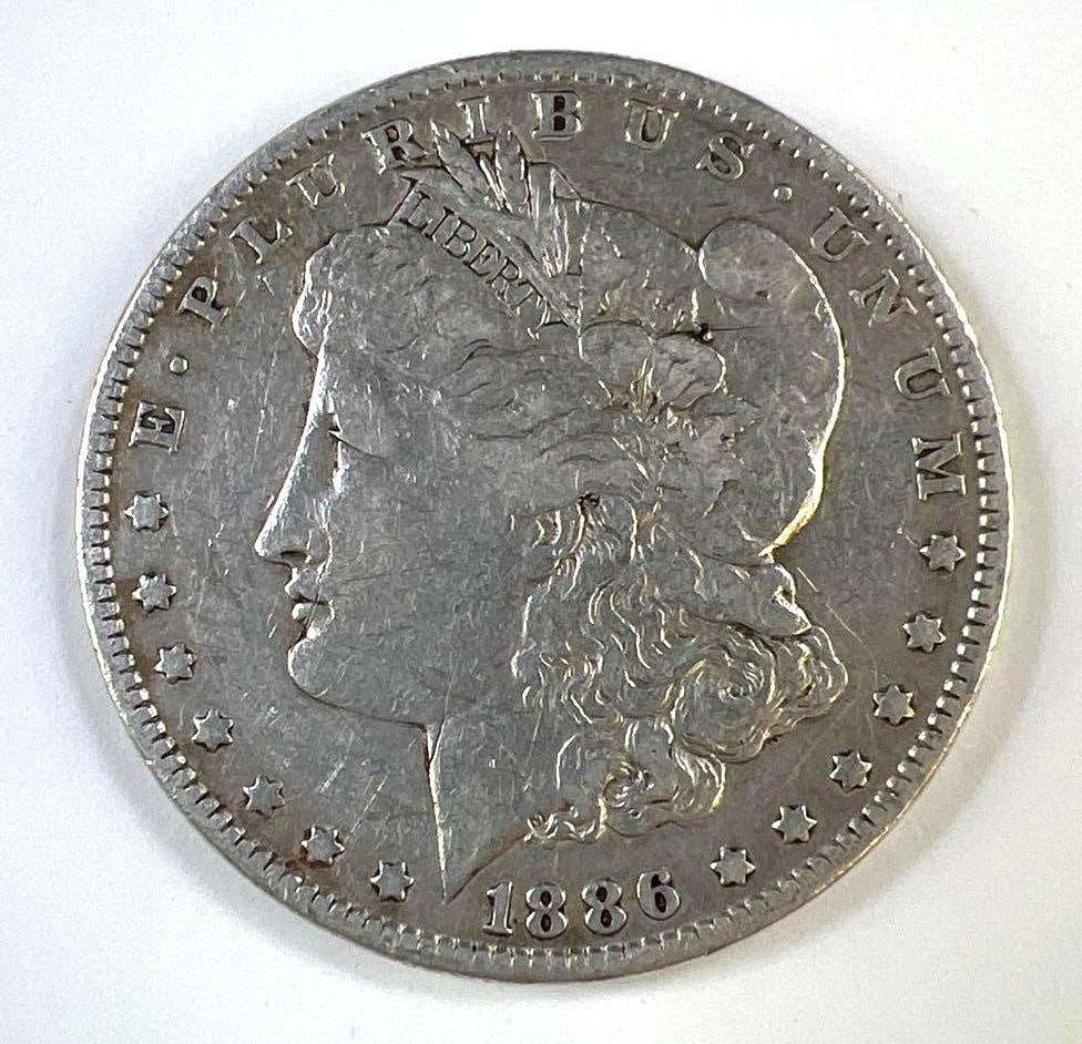1886 US Morgan Silver Dollar (1 of 2)