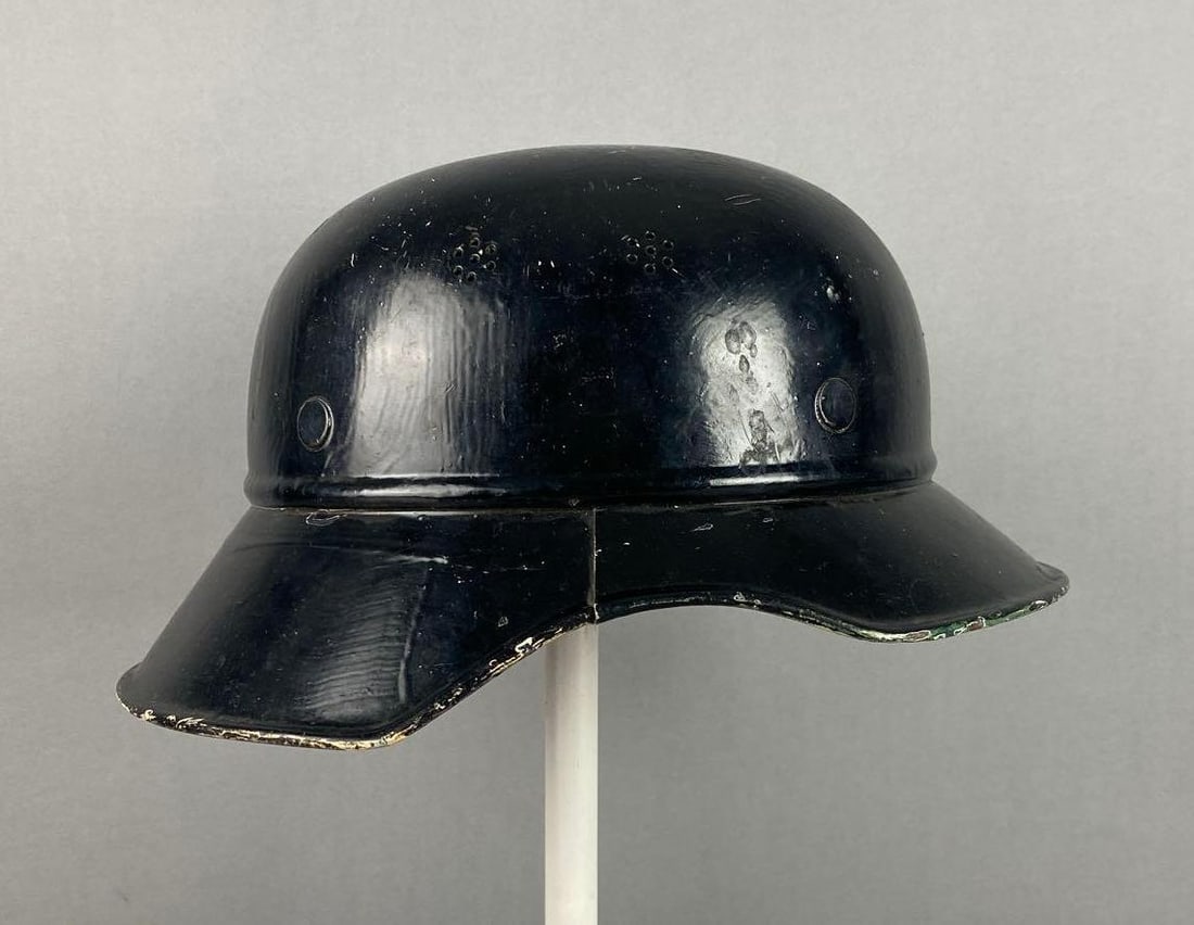 WW2 1938 German Luftschutz Gladiator Helmet: Missing chin strap. Measure 7 1/2