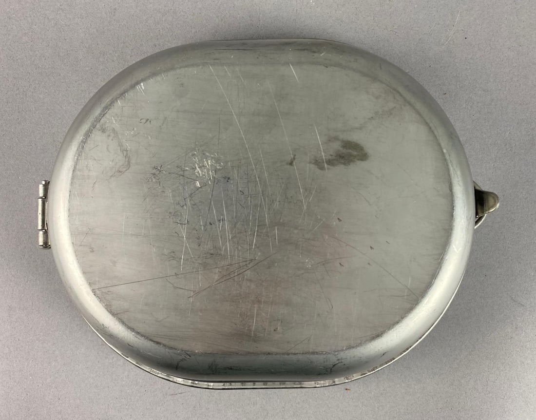 Vintage 1960?s Vietnam War US Military Mess Kit (1 of 2)