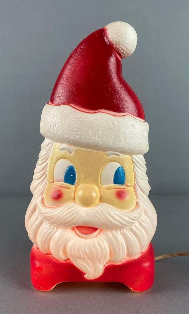 Vintage 1974 Empire Christmas Santa Blow Mold Light Up Display (1 of 3)