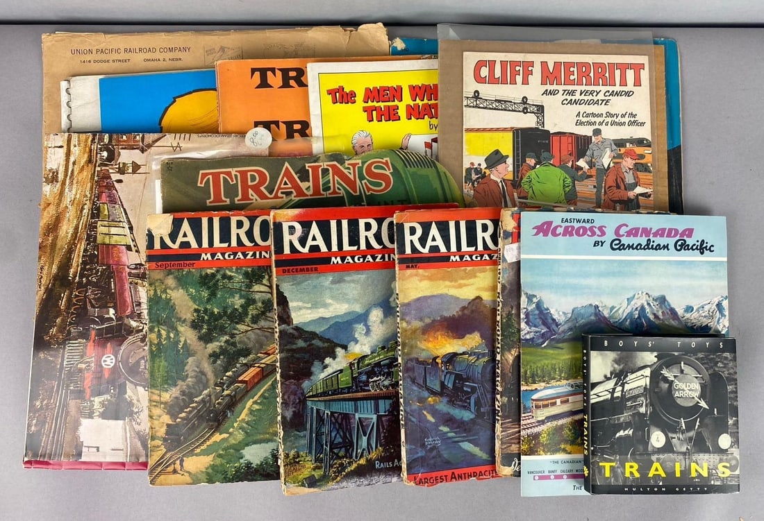 Group of Assorted Vintage Railroad Themed Magazines and More (1 of 3)