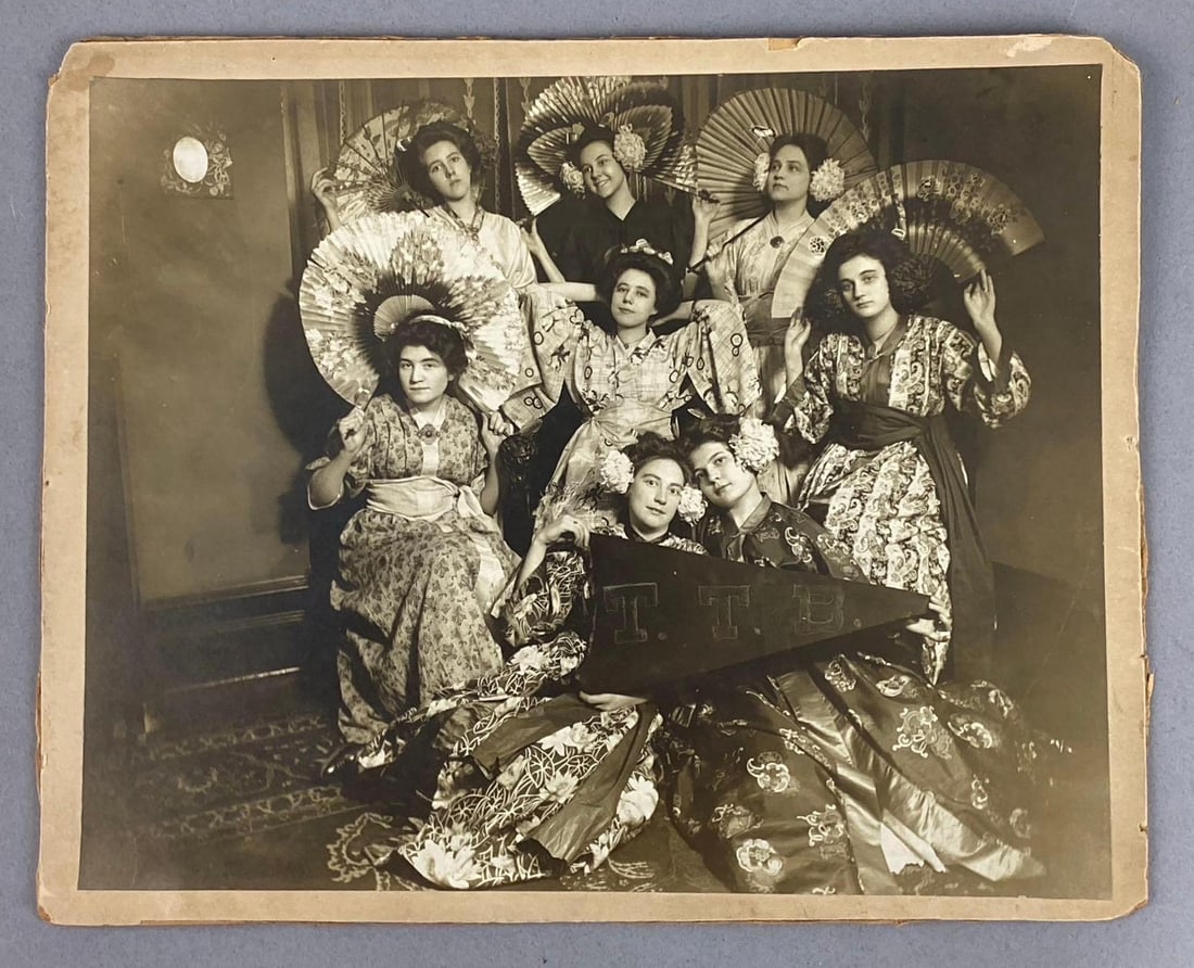 Antique 1920?s T.T.B. College Sorority Girls Photograph