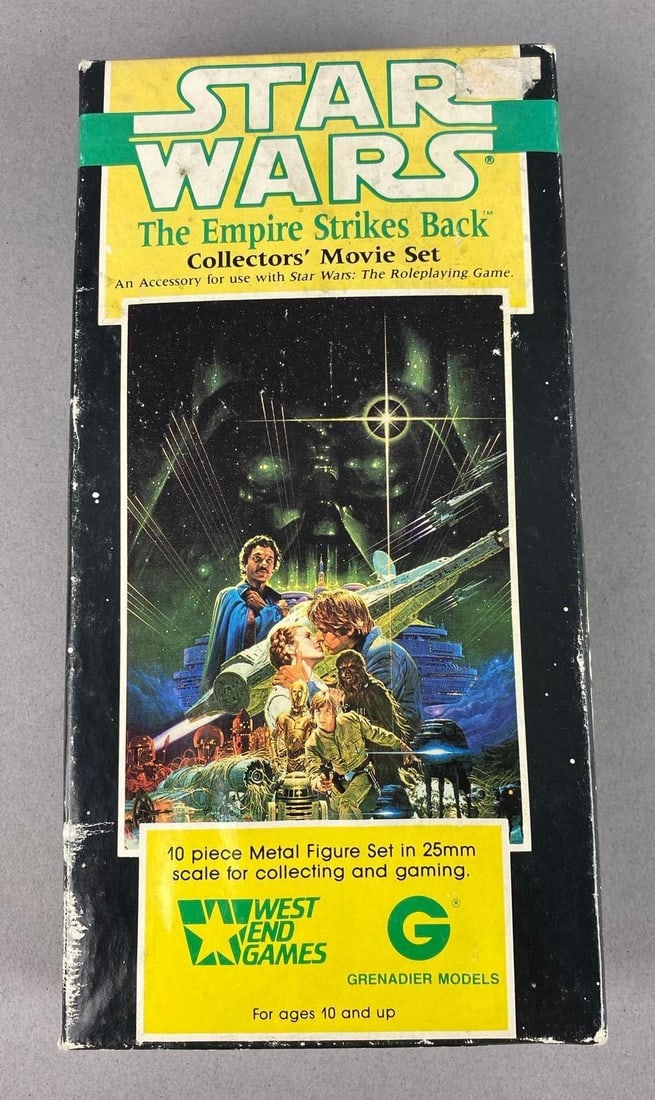 Vintage 1989 Star Wars: The Empire Strikes Back Collectors Movie Set 25mm Figures: 9 figures made by West End Games. Like new in original packaging.