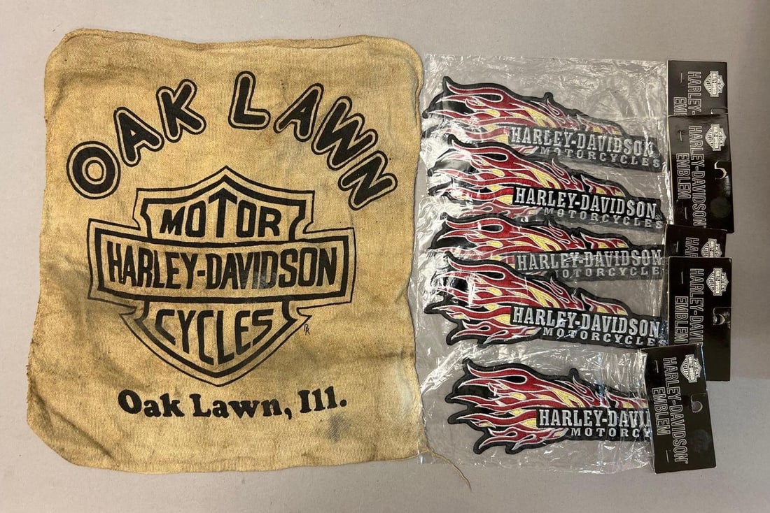 Harley-Davidson Oak Lawn, IL Shop Rag and (5) Flame Logo Embroidered Emblems