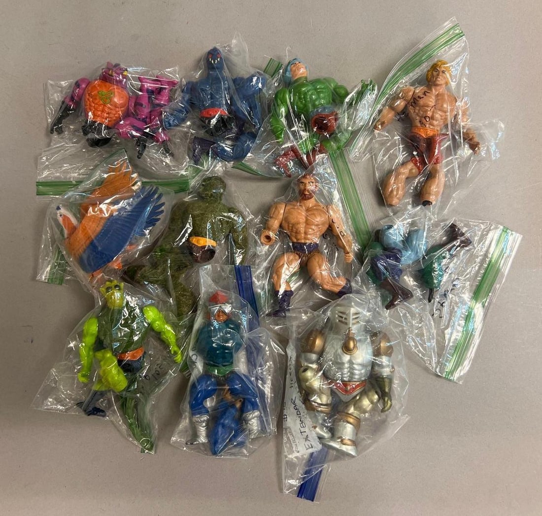 Vintage Masters of the Universe Action Figure Parts and Restoration Lot w/ Extendar, Moss Man, (1 of 3)