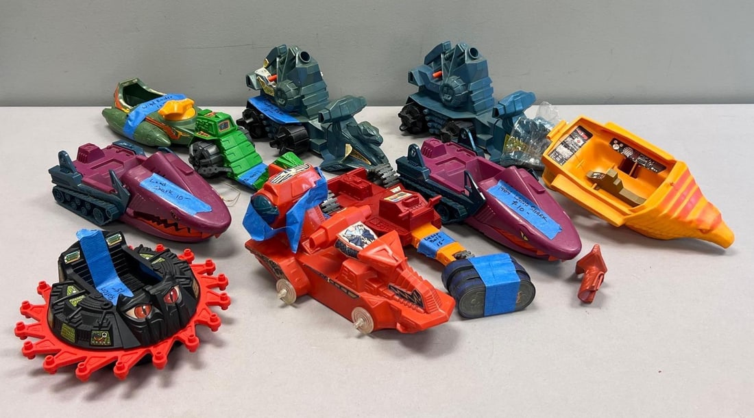 Vintage Masters of the Universe Vehicle and Playset Lot w/ Land Shark, Battle Ram, Roton and Talon (1 of 3)