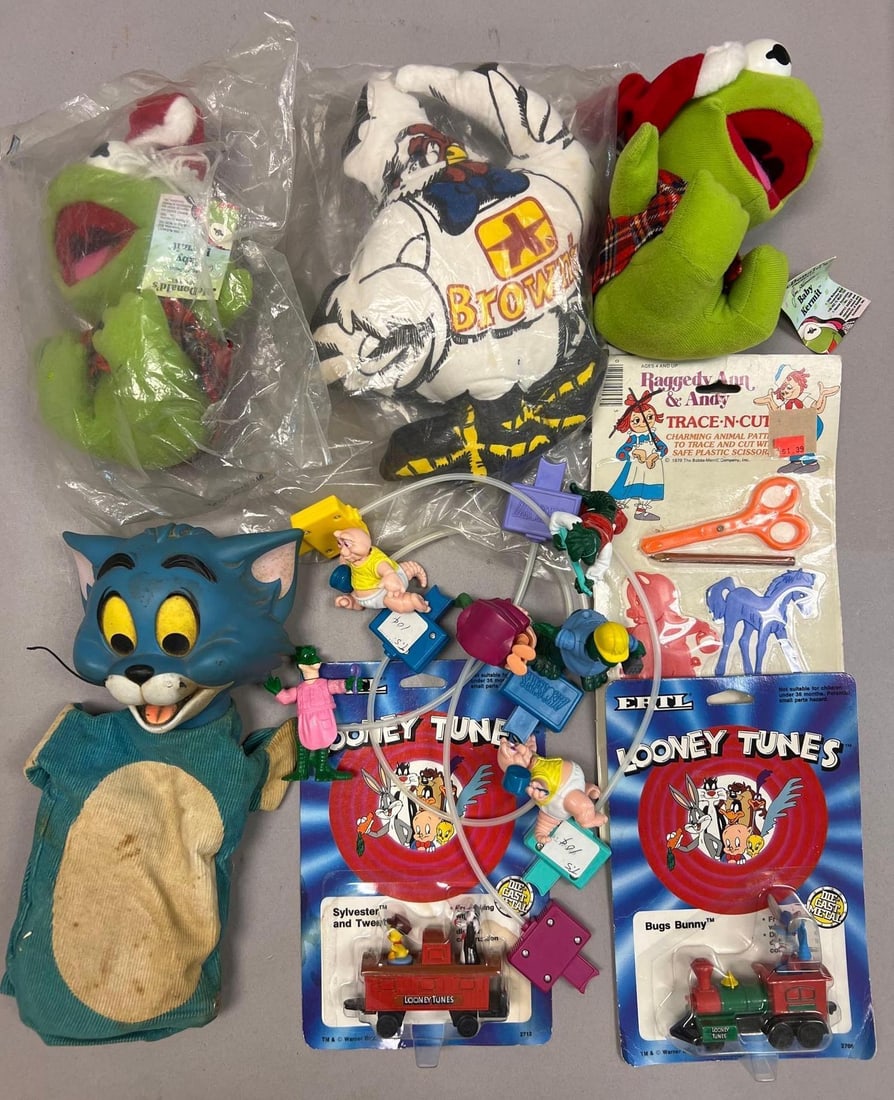 Vintage Character Toy and Plush Lot w/ Kermit, Tom Puppet, Looney Tunes and More (1 of 3)