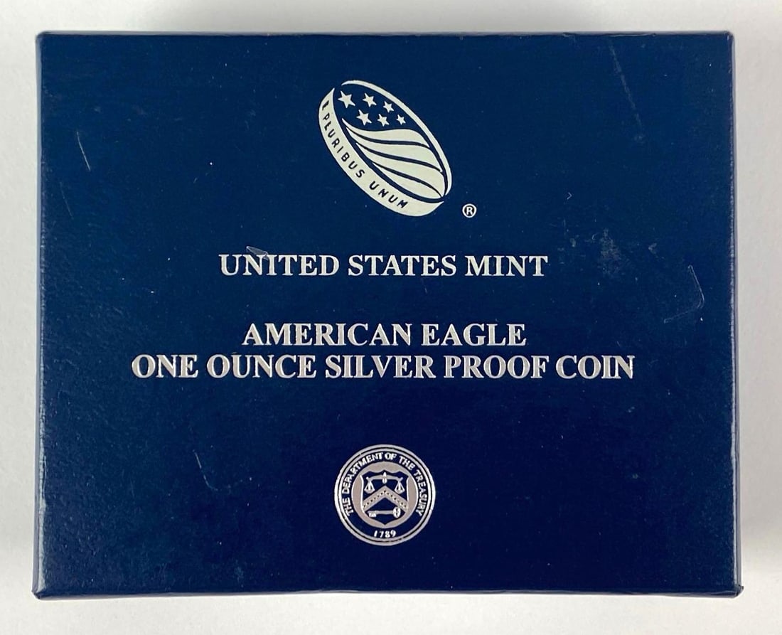 2016 US $1 99.9 Silver American Eagle 1 oz Proof Coin: In original box and case with COA