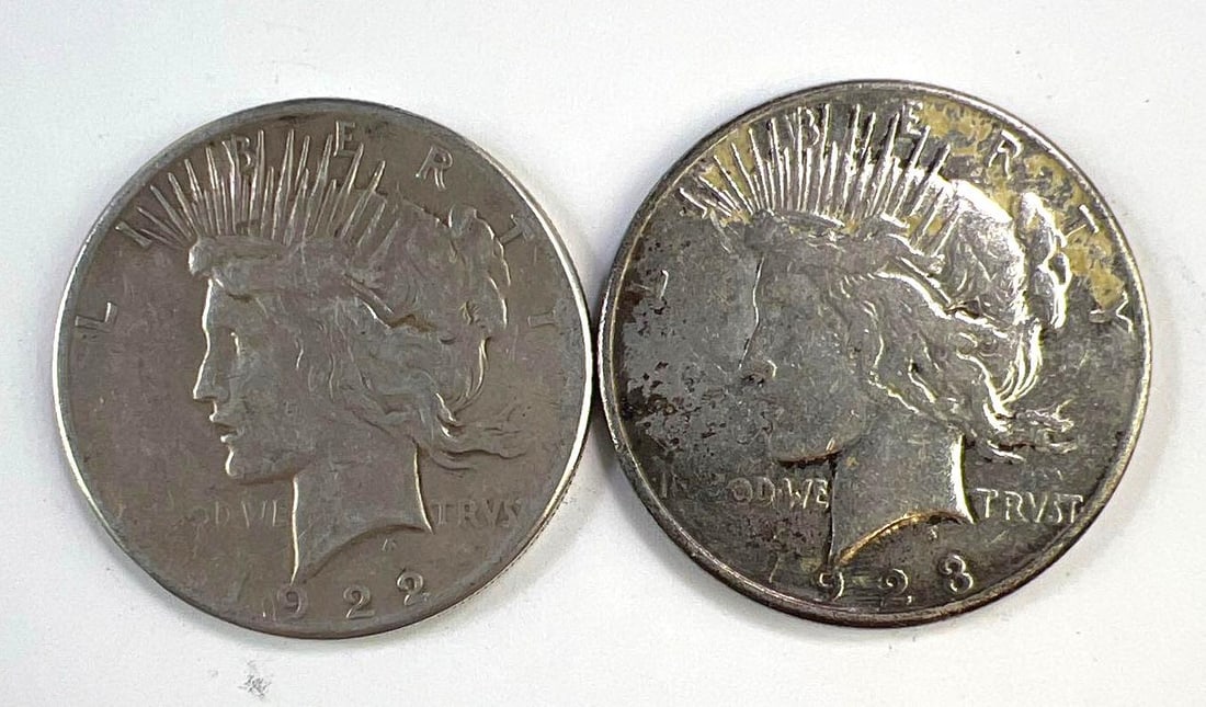 Group of 2 US Peace Silver Dollars (1 of 2)