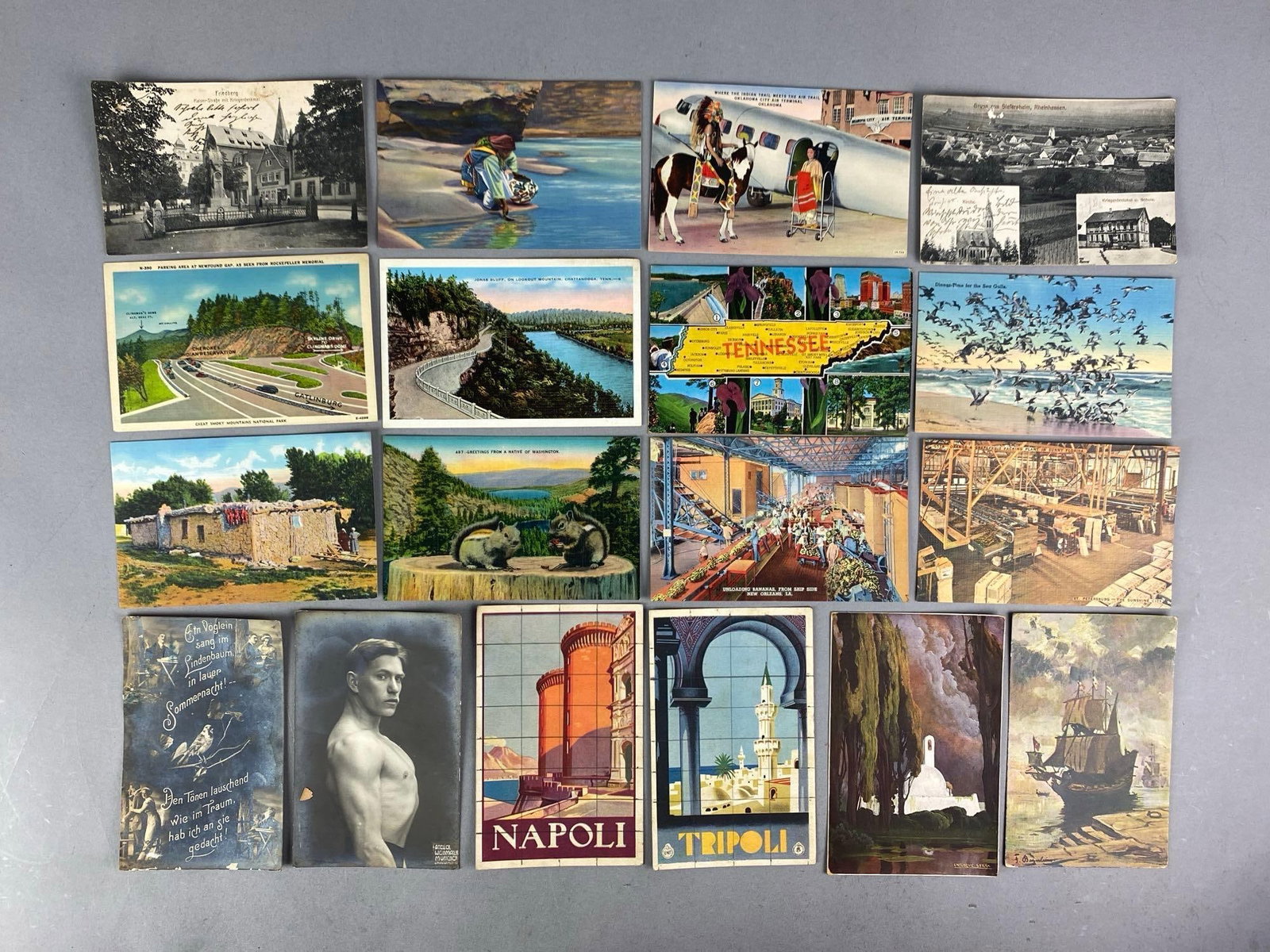 Postcards - 500+ Assorted - 2
