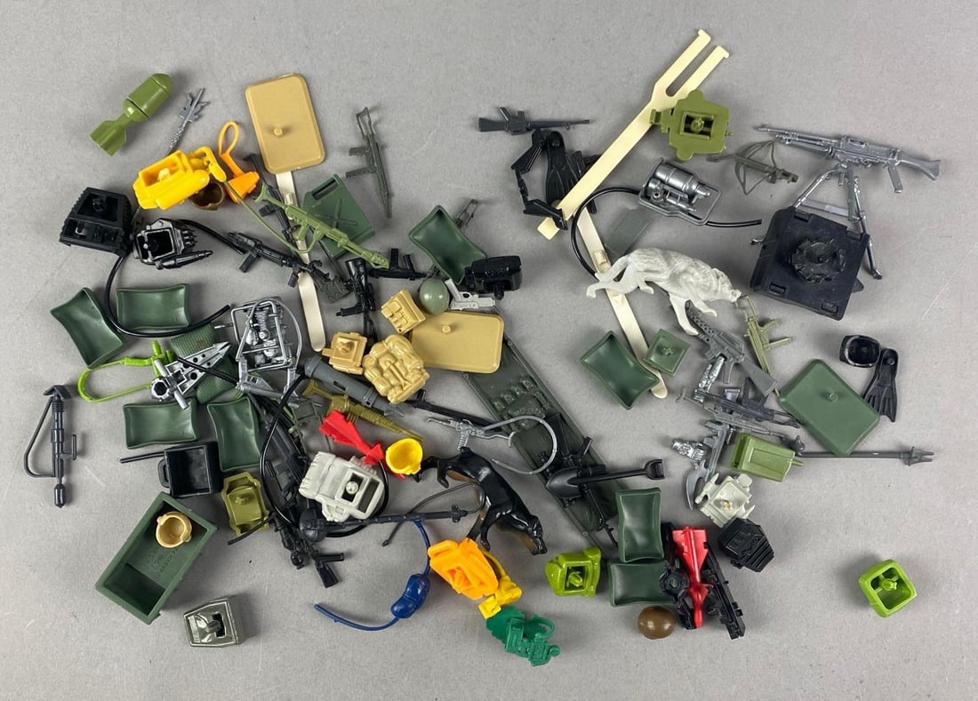 Group of Hasbro GI Joe Action Figure Accessories (1 of 3)