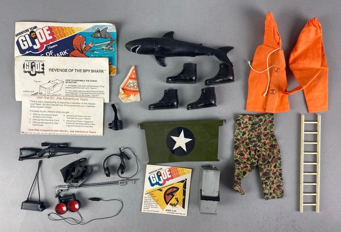 Group of Hasbro GI Joe Adventure Team Action Figure Accessories (1 of 3)