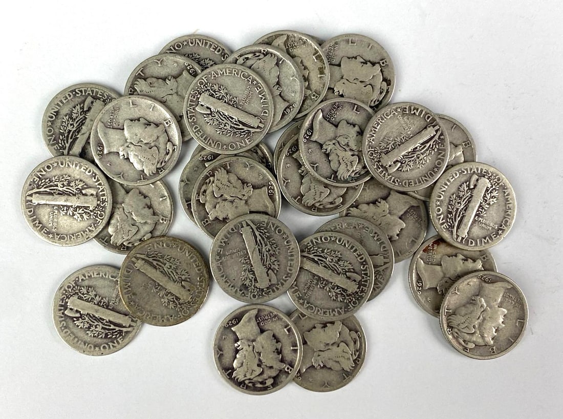 Group of 30 1937 US Mercury Silver Dimes: Group of 30 1937 US Mercury Silver Dimes