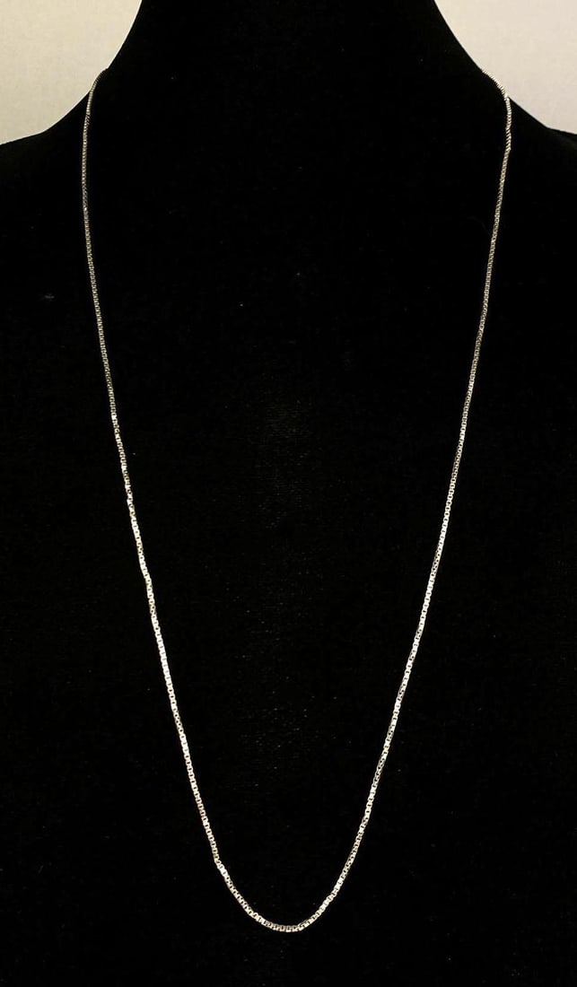 KA Signed Italian Sterling Silver 1772 Box Chain Necklace: Measures 30 inches in length