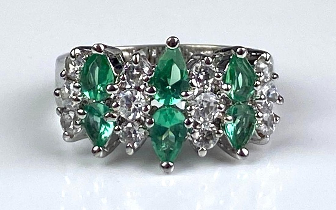 Sterling Silver CZ Cluster Ring: Size 6