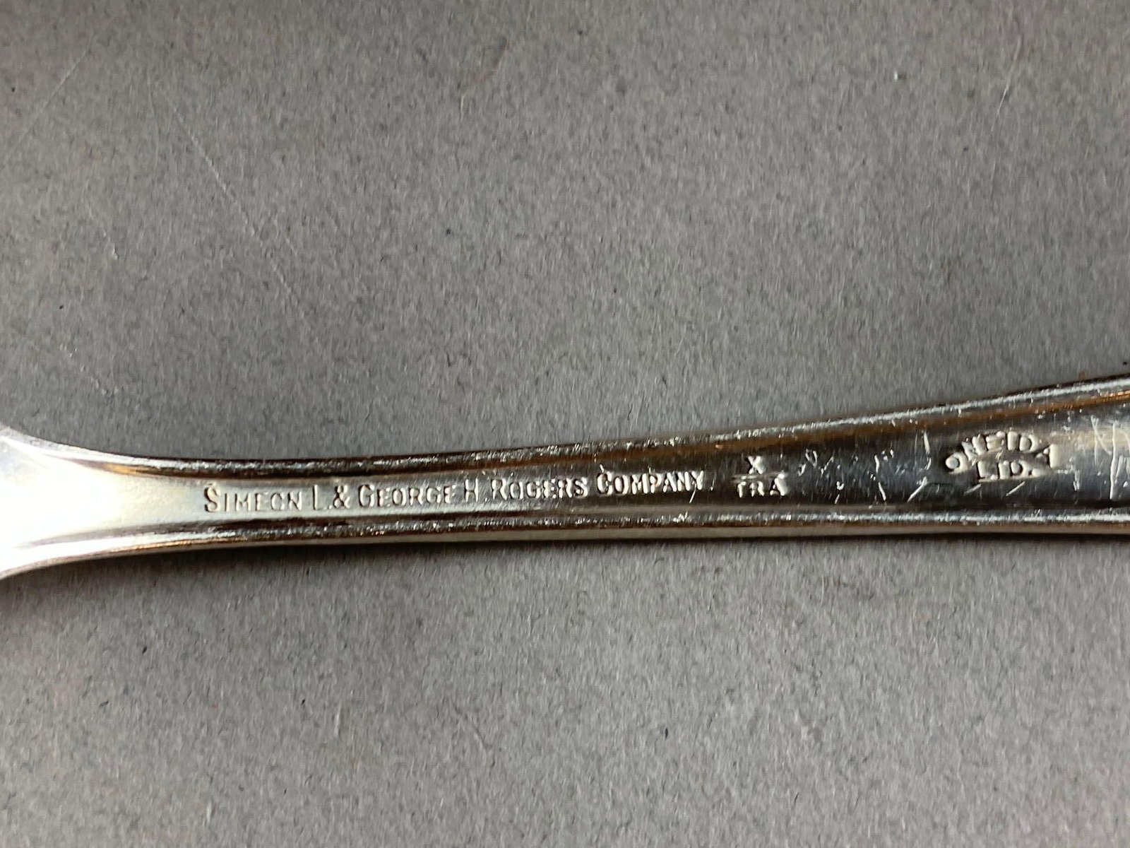 Vintage Oneida Silver Plated Silverware Set - 4