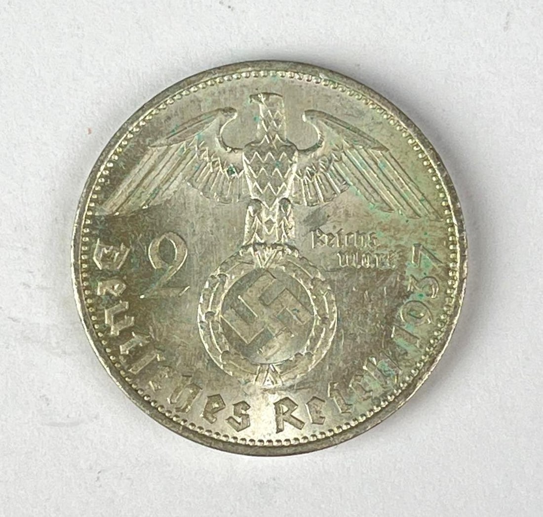 1937 WW2 German Paul von Hindenburg 2 Reichsmark Silver Coin: 1937 WW2 German Paul von Hindenburg 2 Reichsmark Silver Coin