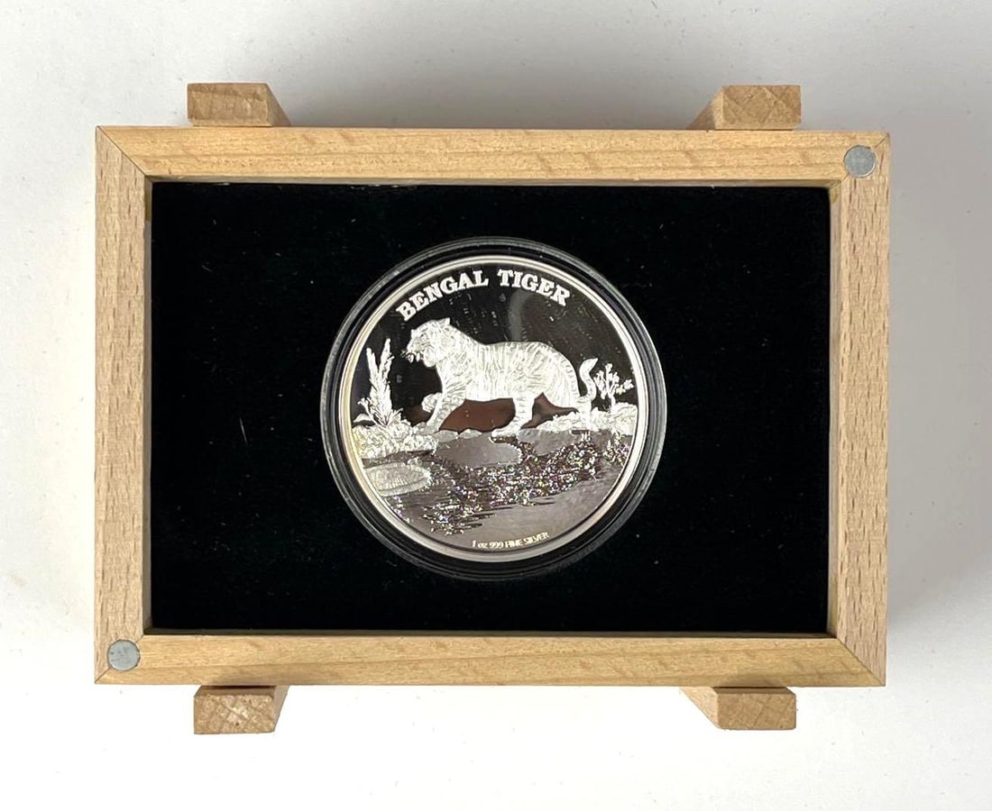 2015 NIUE $2 Bengal Tiger 1 oz 999 Fine Silver Proof Coin: Includes COA, Mintage 2,000
