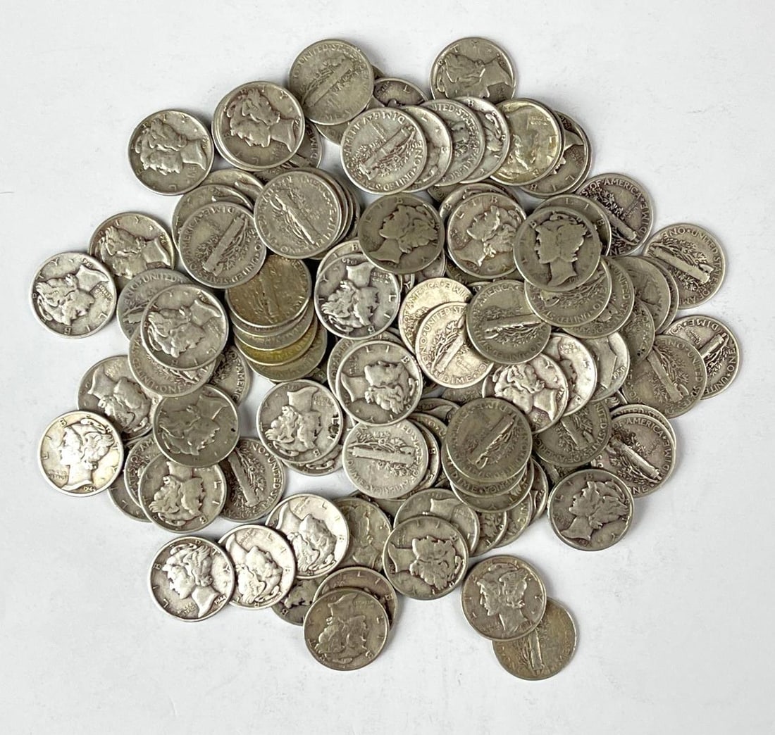 Group of 119 US Mercury 90% Silver Dimes: Group of 119 US Mercury 90% Silver Dimes