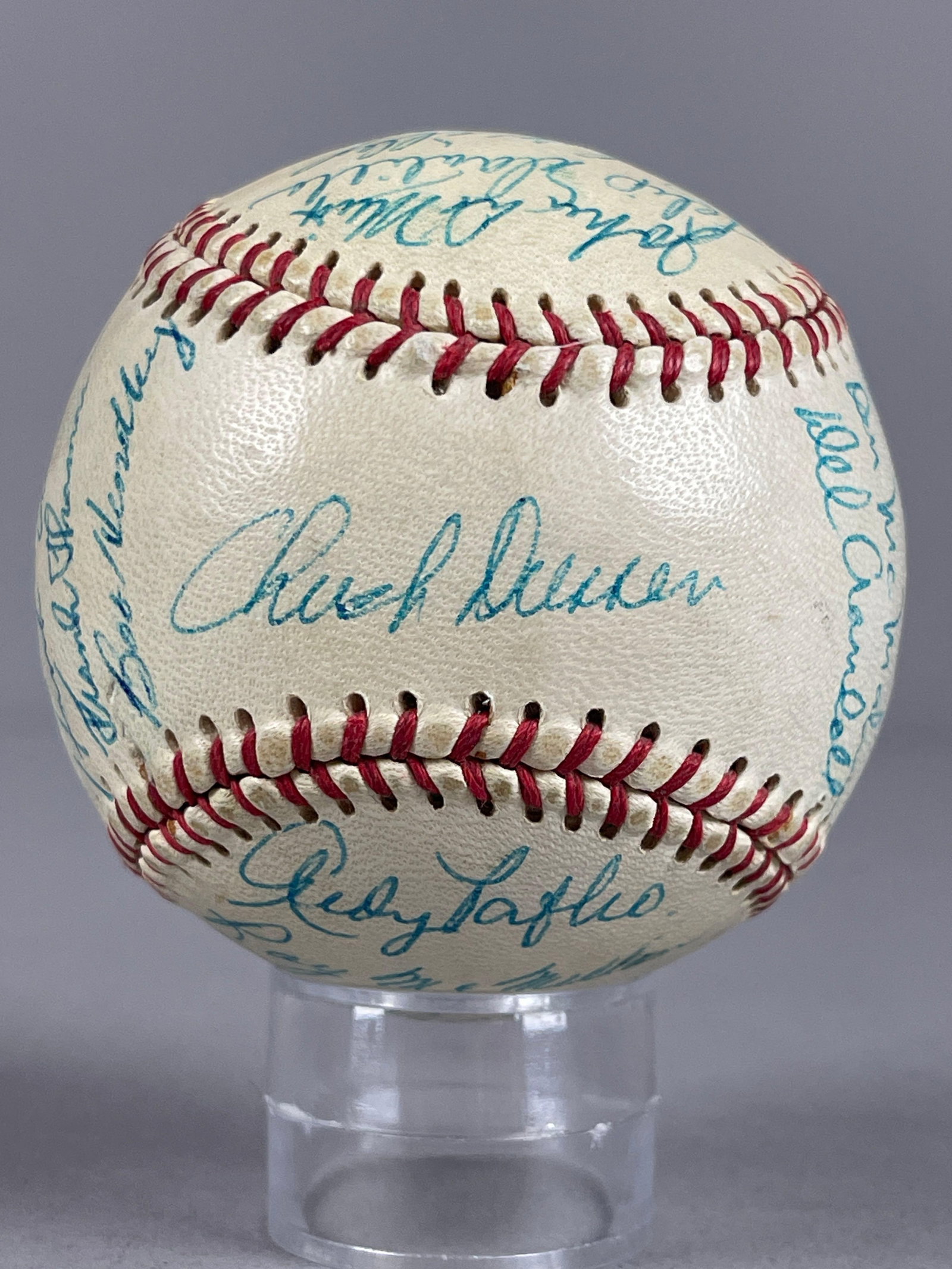 1961 Milwaukee Braves Team Signed Baseball with 26 Autos and JSA LOA: Great looking team signed baseball with Joe Torre rookie year, Hank Aaron and More, Details in final photo
