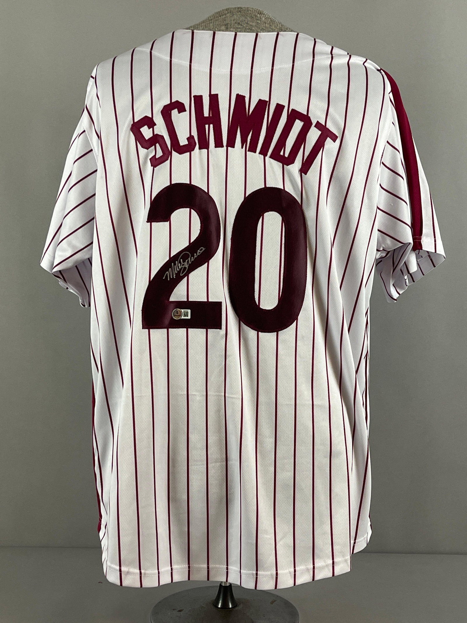 Mike Schmidt Signed Phillies Jersey with Beckett COA (1 of 4)