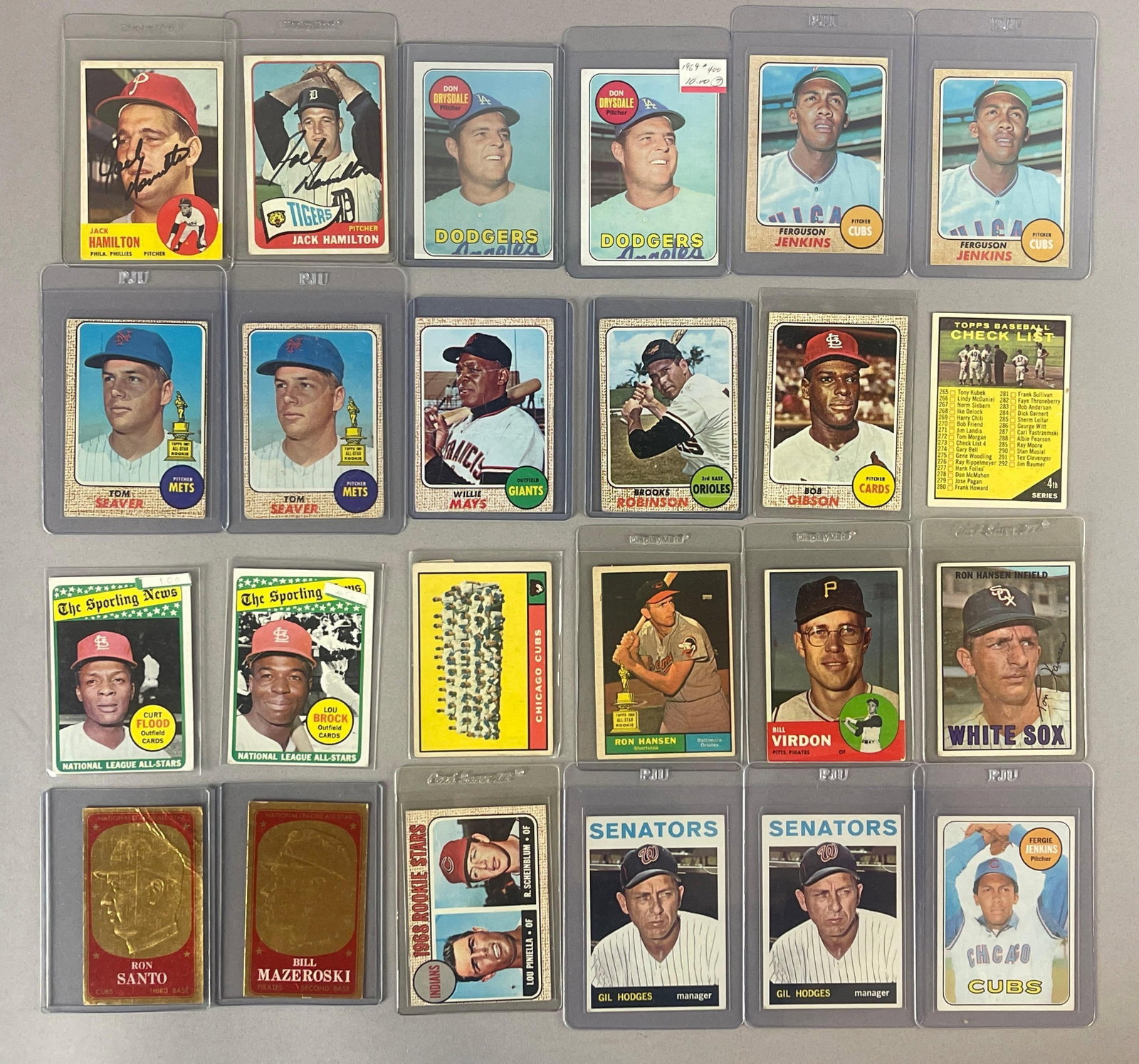 24 - 1960s Topps Baseball Cards with MAys, Seaver, and Autos: Conditions vary, Low - EX, 1968 Topps Mays, B. Robinson, and Gibson, 2 - 1968 Fergie Jenkins, 2 - 1968 Tom Seaver, 2 - 1969 Don Drysdale, and More