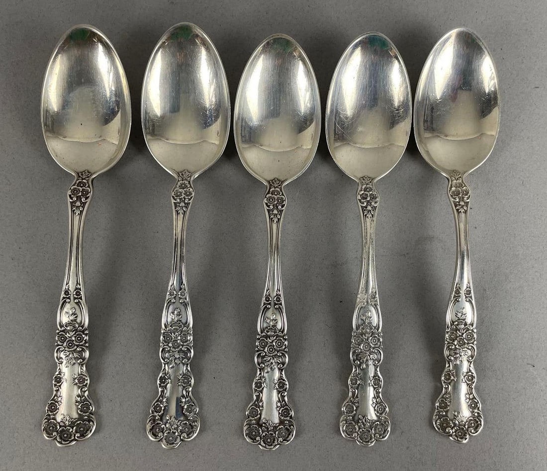 Set of 5 Antique Sterling Silver Teaspoons (1 of 2)