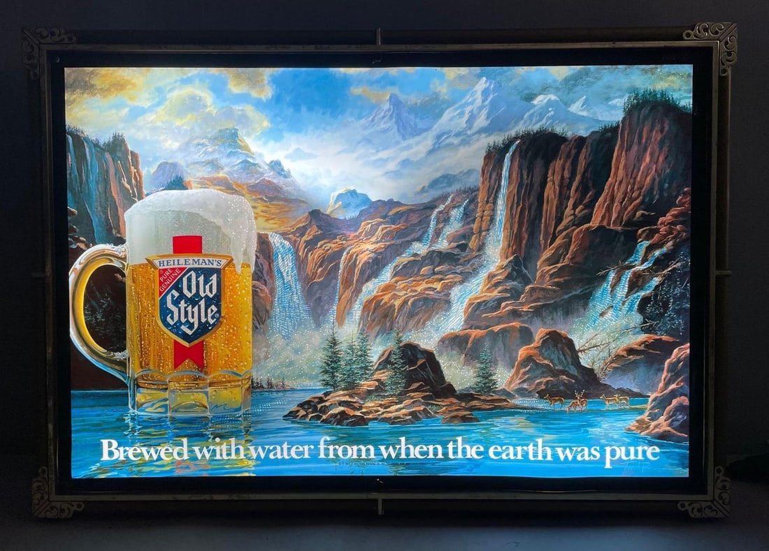 1985 Old Style Beer Waterfall Light-Up Motion Rippler Advertising Sign: Working condition, measures 17 inches x 24 inches x 4 1/4 inches