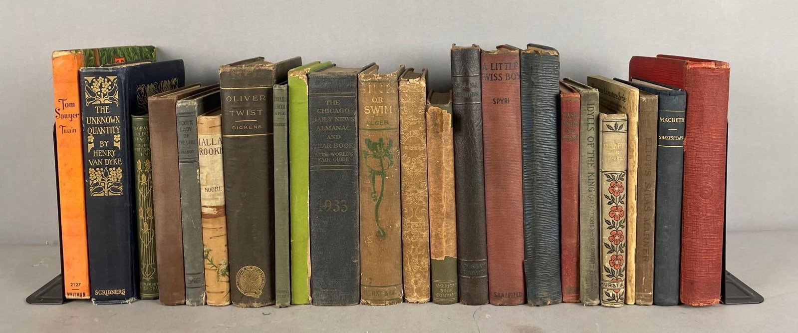 Group of Vintage Hardcover Books (1 of 3)