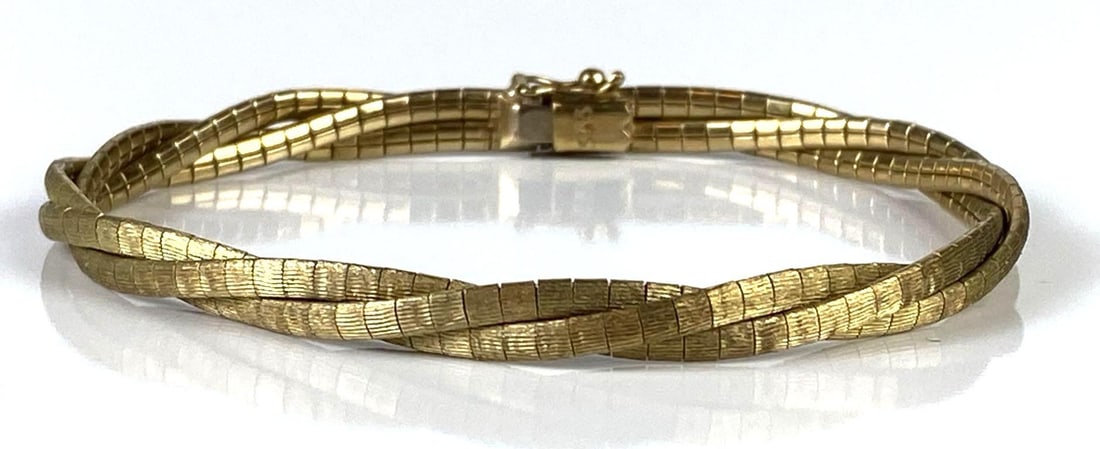 8K Gold Twisted Rope Bracelet (1 of 6)