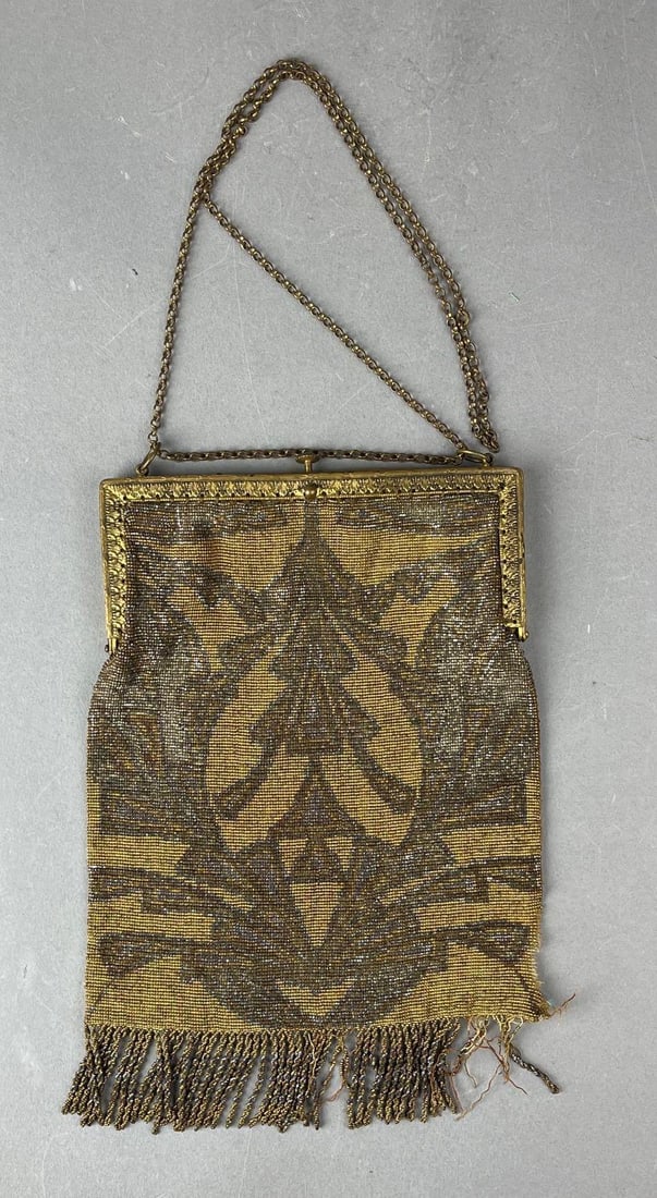 Antique Beaded Clasp Purse (1 of 4)