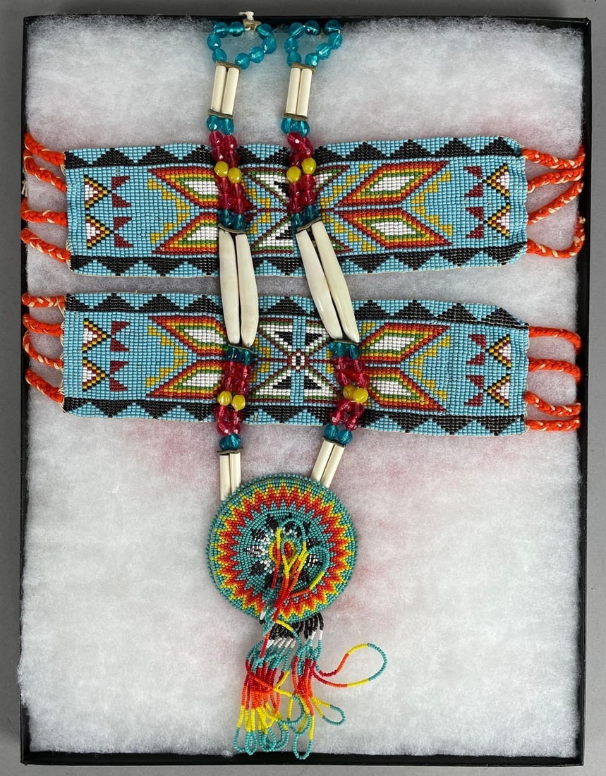 Group of Native American Beaded Items: Riker case measures 16 1/4 inches x 12 1/4 inches