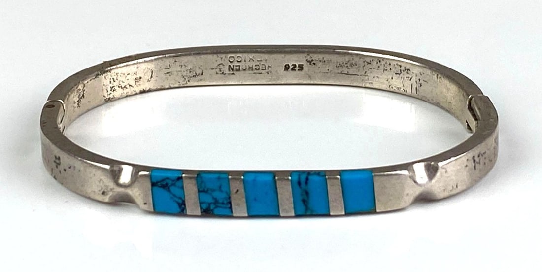 Mexican Sterling Silver Turquoise Hinged Bracelet: Measures 2 1/2 inches W x 2 inches D