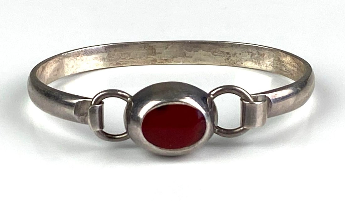 Mexican Sterling Silver Red Jasper Cuff Bracelet: Inner circumference measures 5 1/2 inches