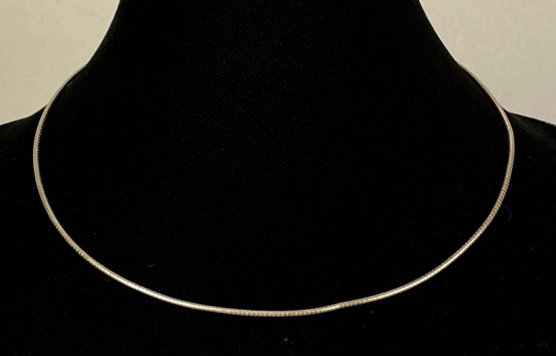 Paolo Rombo Italian Sterling Silver Snake Link Necklace: Measures 18 inches in length