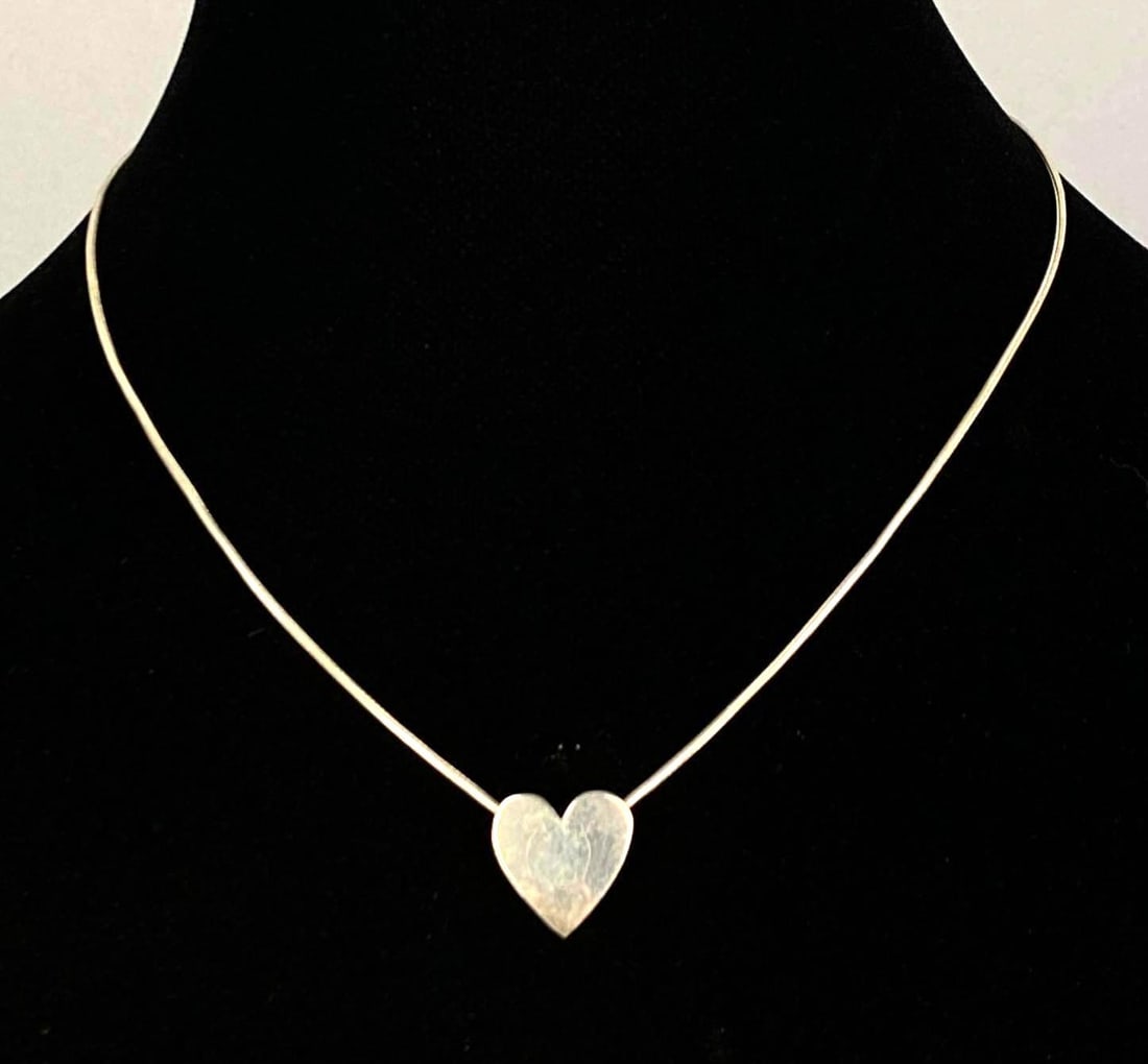 N/C Signed Sterling Silver Snake Link Necklace with AHD Signed Heart Pendant: necklace measures 17 inches in length