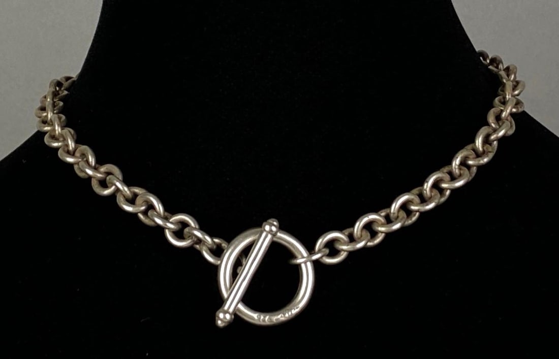 Signed Sterling Silver Chain Toggle Choker Necklace: Measures 16 inches in length