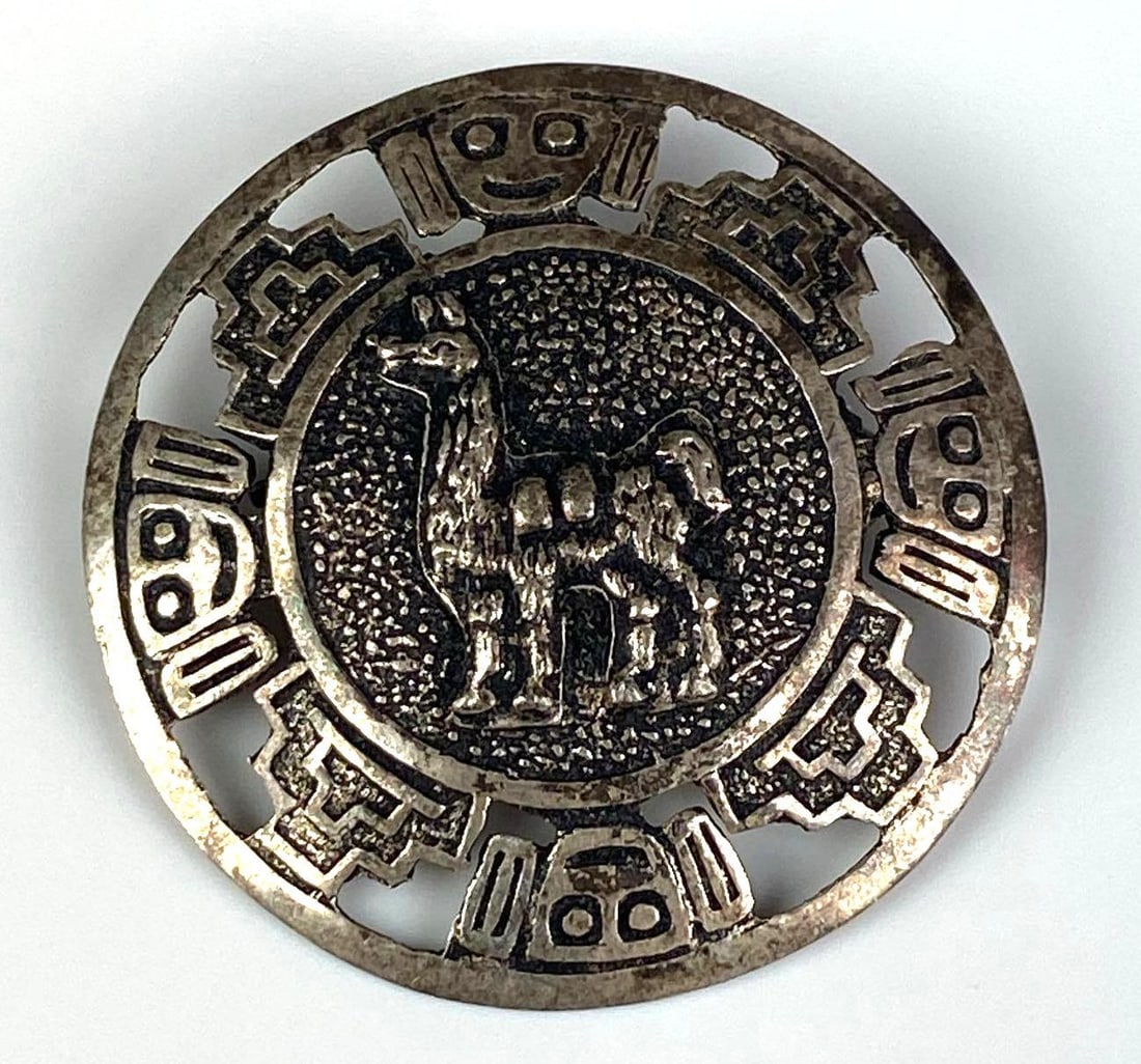 FFRD Signed 825 Silver Peruvian Llama Brooch/Pendant (1 of 2)