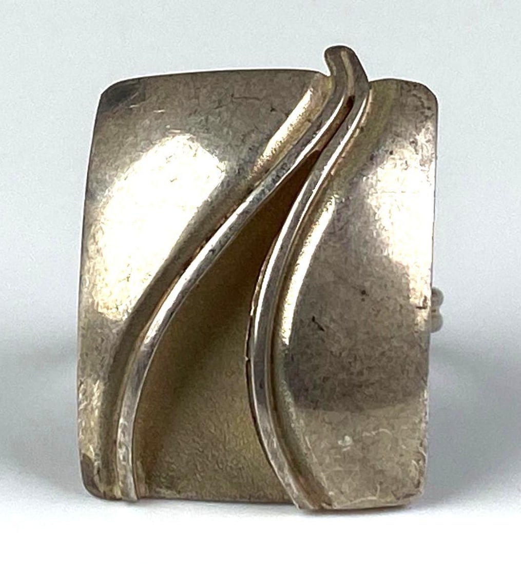 Sterling Silver Abstract Ring: Size 9