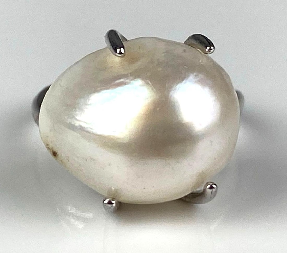 LUC Signed Sterling Silver Pearl Ring: Size 7